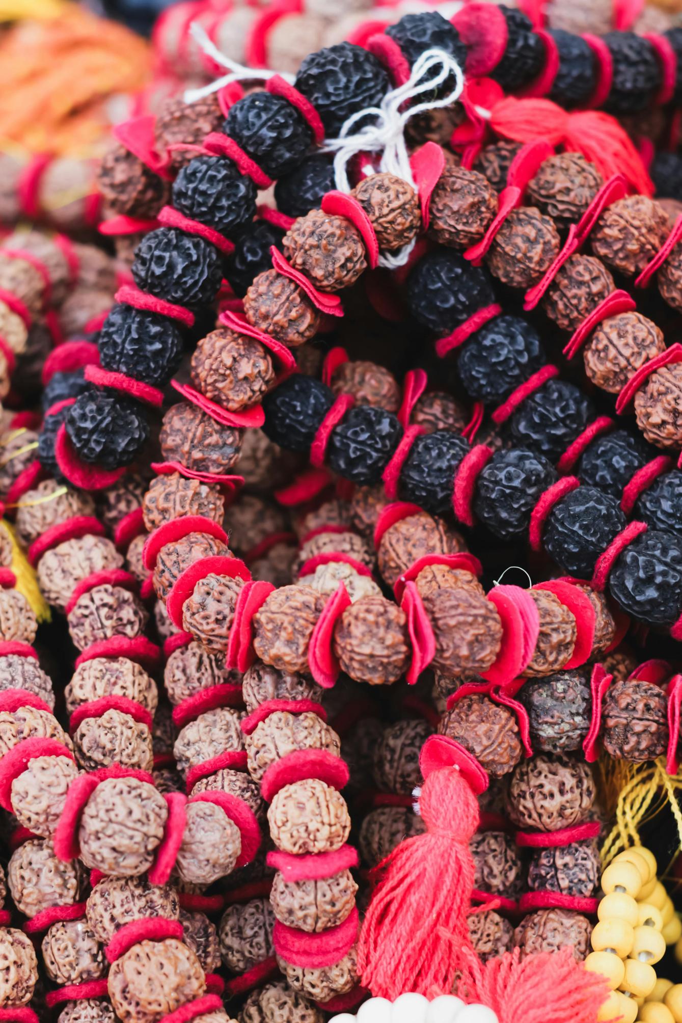 Combien de perles dans un bracelet Rudraksha ?